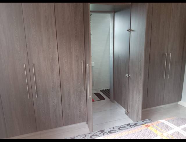 2 BEDROOM APARTMENT FOR SALE IN QUEENSBURGH CENTRAL